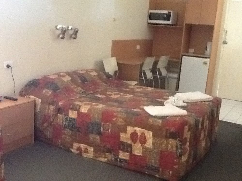 Motel Riverina Leeton Екстериор снимка
