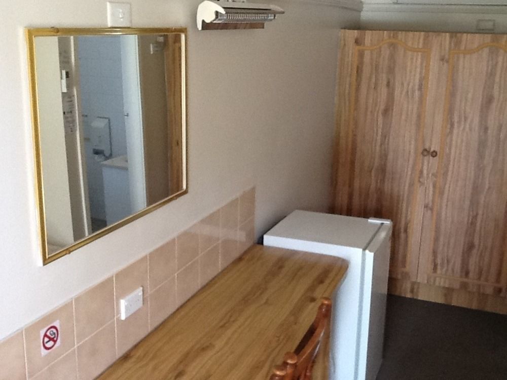Motel Riverina Leeton Екстериор снимка