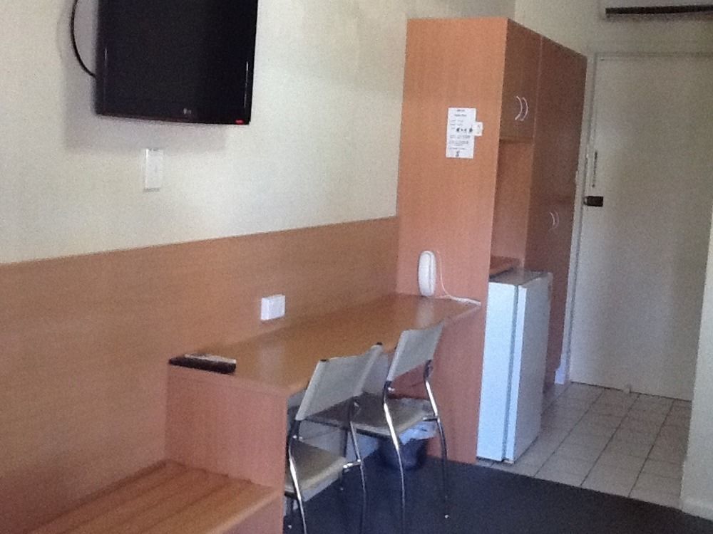 Motel Riverina Leeton Екстериор снимка