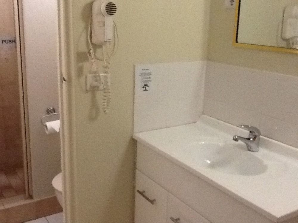 Motel Riverina Leeton Екстериор снимка