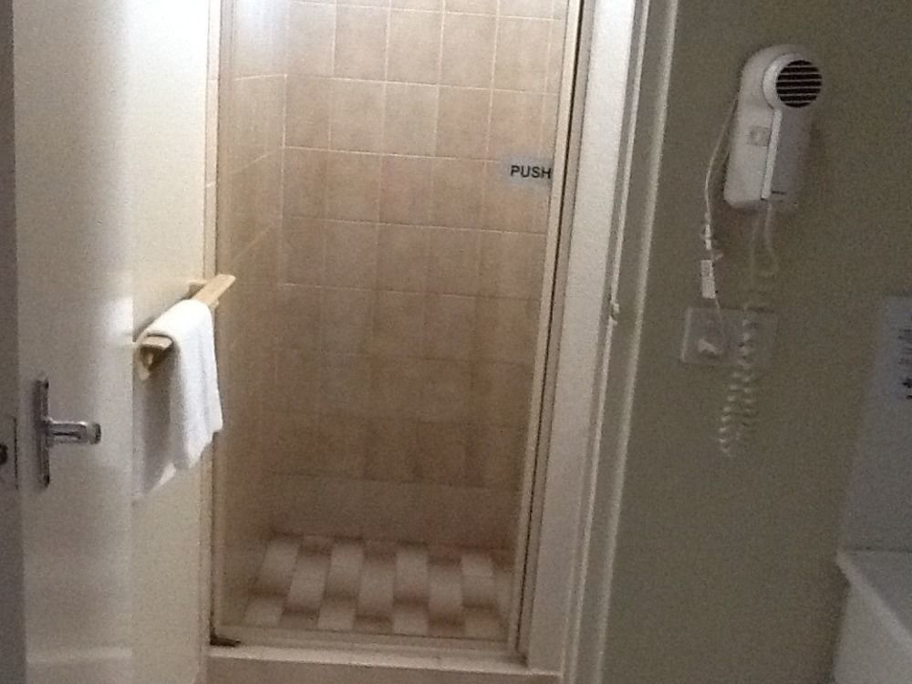 Motel Riverina Leeton Екстериор снимка