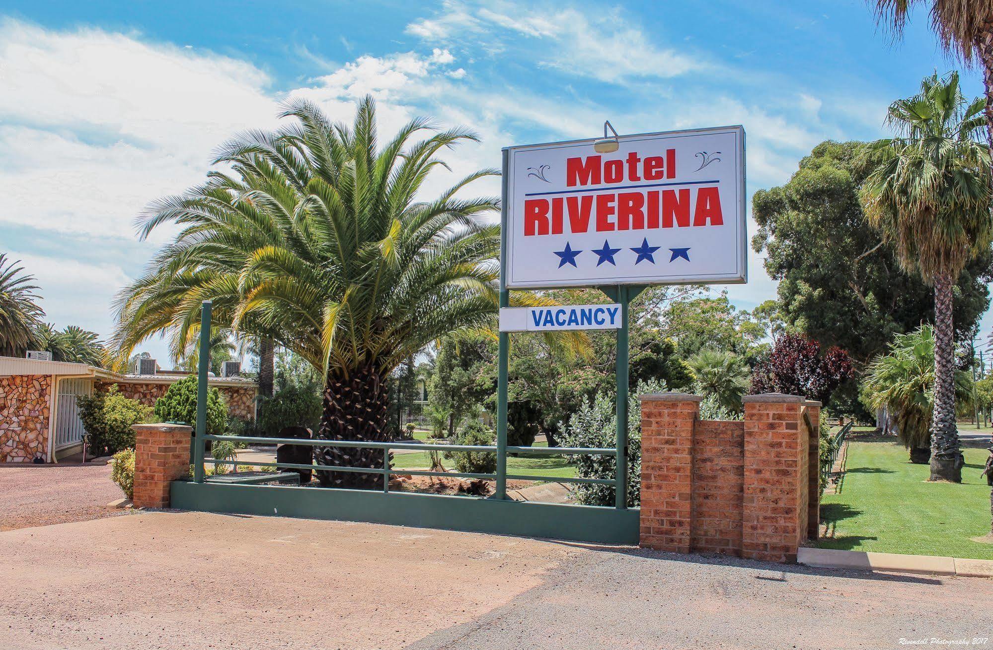 Motel Riverina Leeton Екстериор снимка