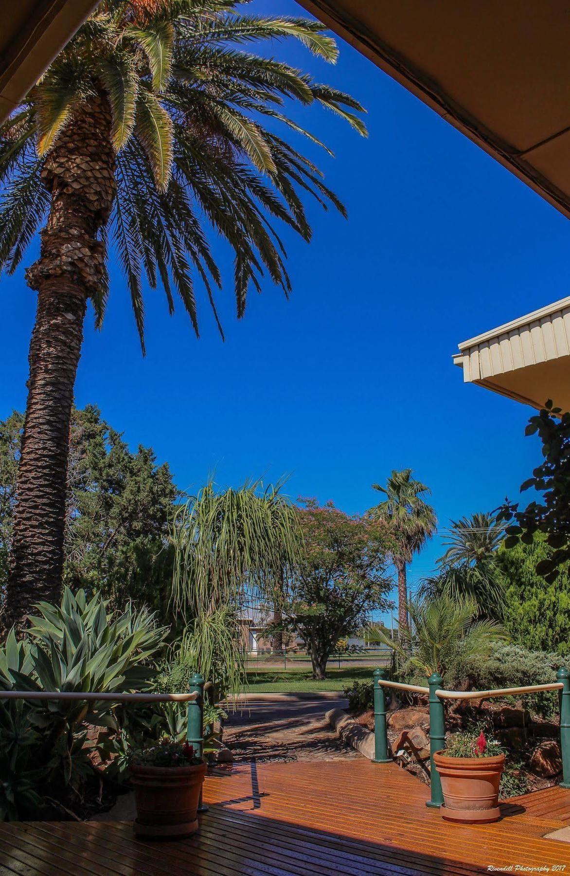 Motel Riverina Leeton Екстериор снимка