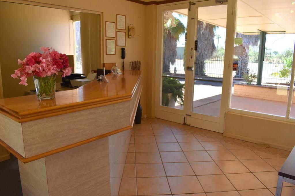 Motel Riverina Leeton Екстериор снимка